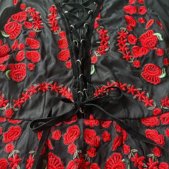 A'GACI Black Romper – M – Gothic, Lace-Up, Sexy Festival Look - Picture 4 of 9